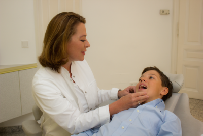 Dr. Monika Semelmayer Zahnspangen für Kinder und Jugendliche